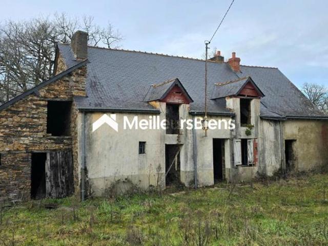 Ensemble immobilier de trois maisons