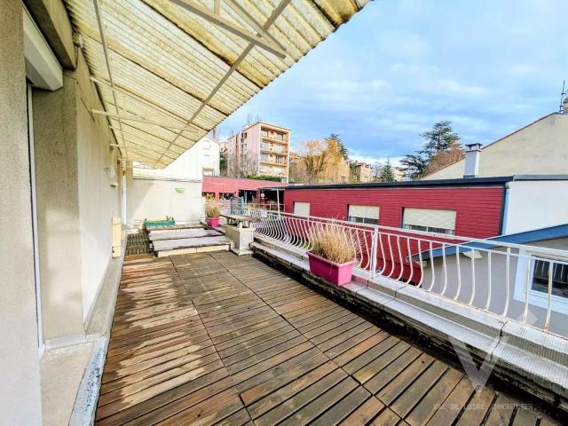 Ensemble immobilier de 2 appartements Proche Cours Fauriel