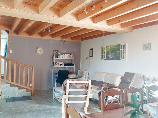 Ensemble Immobilier De 2 Maisons En Montagne Bourbonnaise 200m² Arronnes