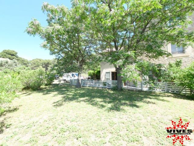 Ensemble immobilier de 2 maisons sur 3235 m2 de terrain 258m² Cruzy