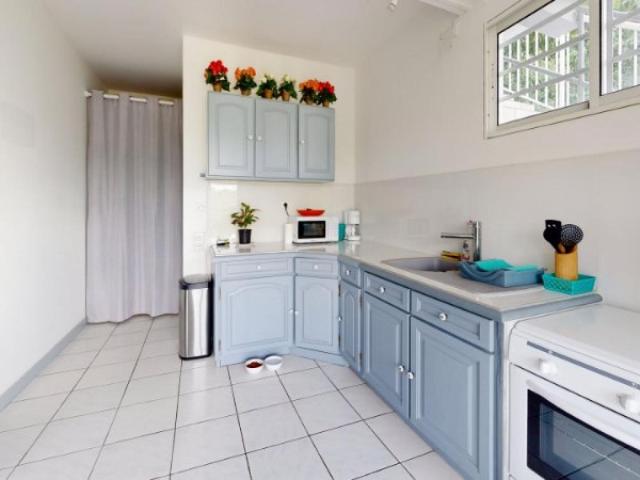 Ensemble immobilier de 3 appartements rénovés