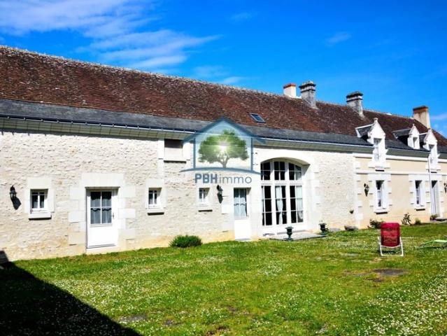 Ensemble immobilier d'exception 1 maison existante et 9 maisons à construire