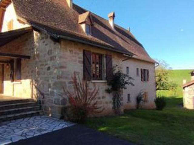 Ensemble Immobilier d'Exception à Espeyroux ? Pote