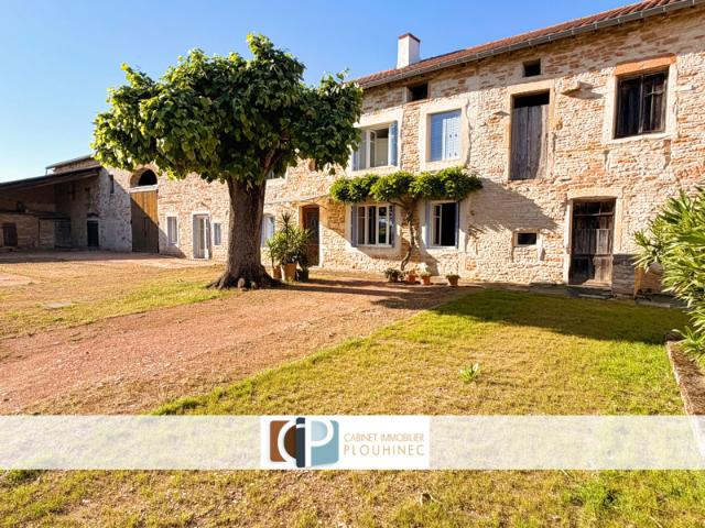 Ensemble immobilier en pierre à fort potentiel maison 153
