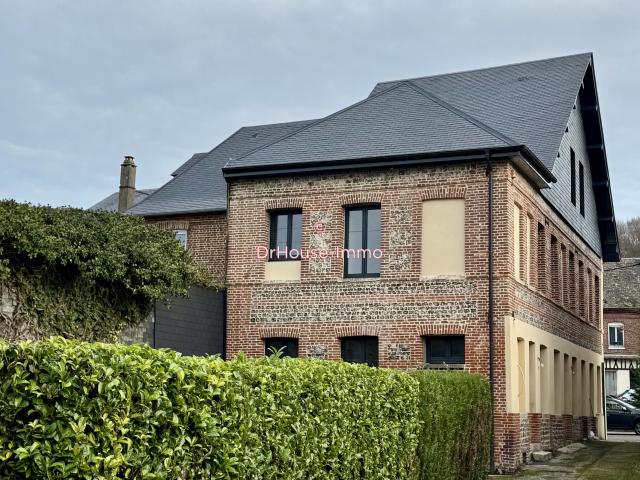 Ensemble immobilier entièrement rénové