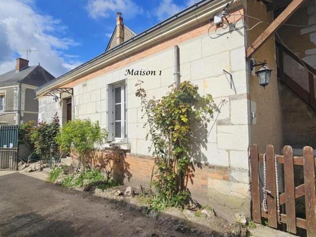 Ensemble immobilier GENNETEIL 49