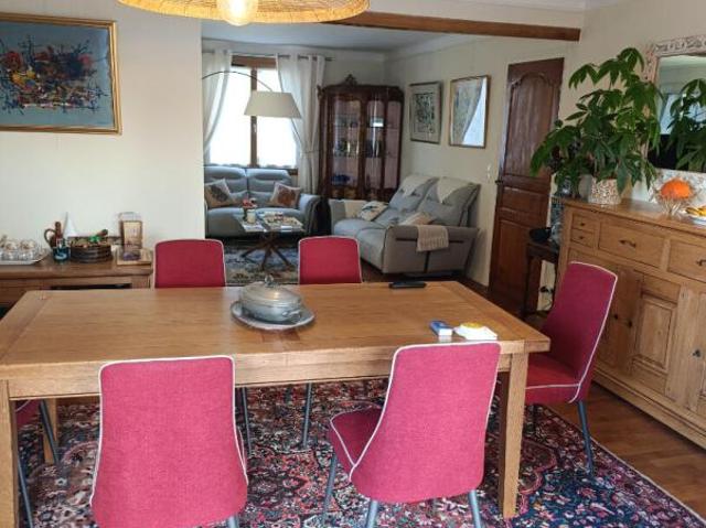 Ensemble immobilier polyvalent sur 3 niveaux