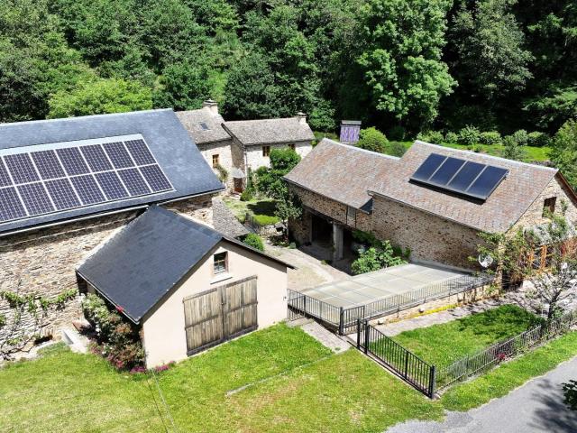 Ensemble Immobilier Potentiel Business Lévézou Aveyron 305m² Arvieu