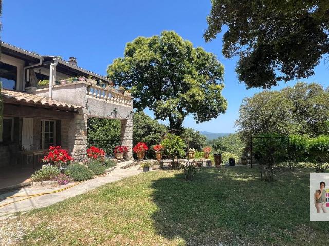 Ensemble immobilier rare 175m² Sainte Croix de Caderle