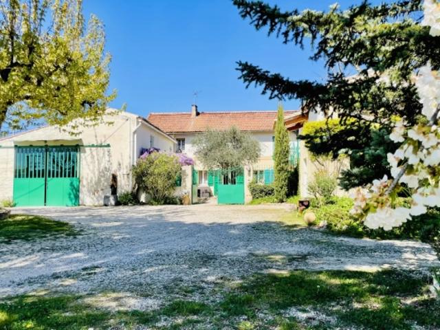 Ensemble Immobilier Région Vaison la Romaine