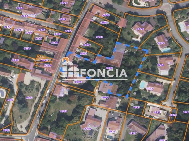 Ensemble immobilier sur parcelle de 3 486 m2