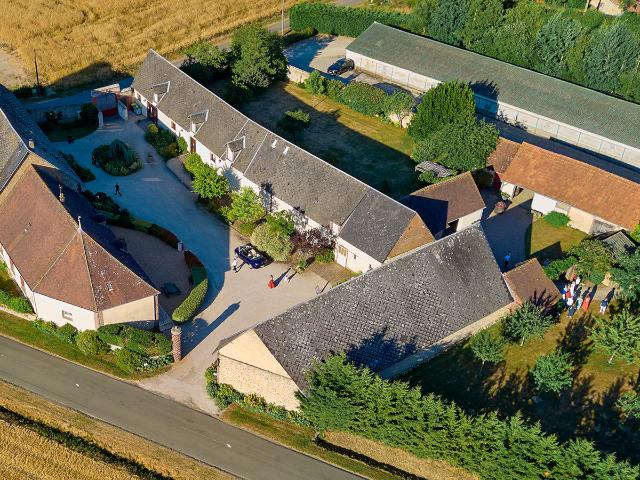 ENSEMBLE IMMOBILIER SALLE DE RECEPTION GITES
