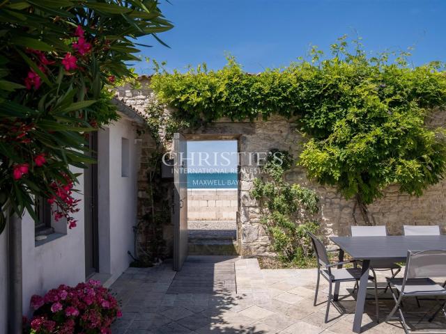 Ensemble immobilier vue mer première ligne la Flotte 320m² La Flotte