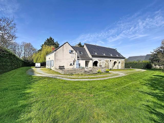 Ensemble immobilier Verrières En Anjou 8 pièces 228 m2