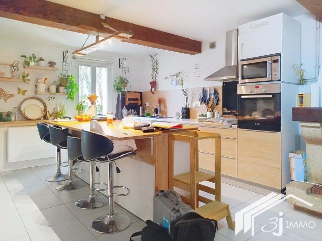 Ensemble immobilier 260 m2 Centre Lévignac Fort potentiel