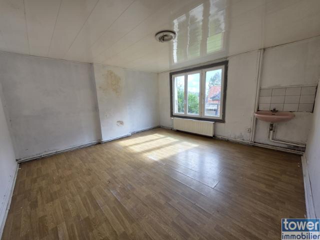 Ensemble immobilier / 2 logements / 162 m2 / A travaux