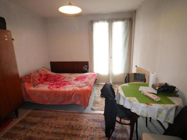 Ensemble immobilier – 2 studios + garage – Vendu loué – Idéal investisseur