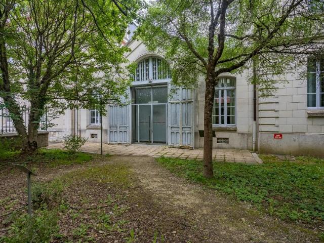 Ensemble immobilier 3 824 m² Orléans 45
