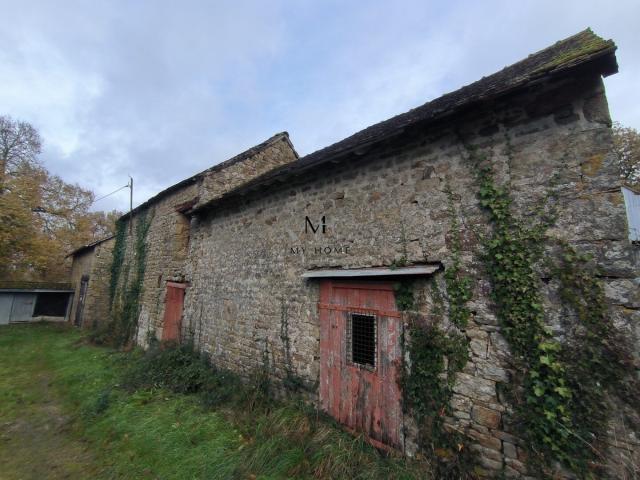Ensemble Maisonettes, grange et hangar