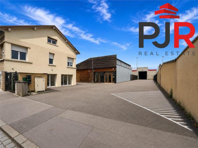 Ensemble mixte habitation activités à vendre Nancy Est