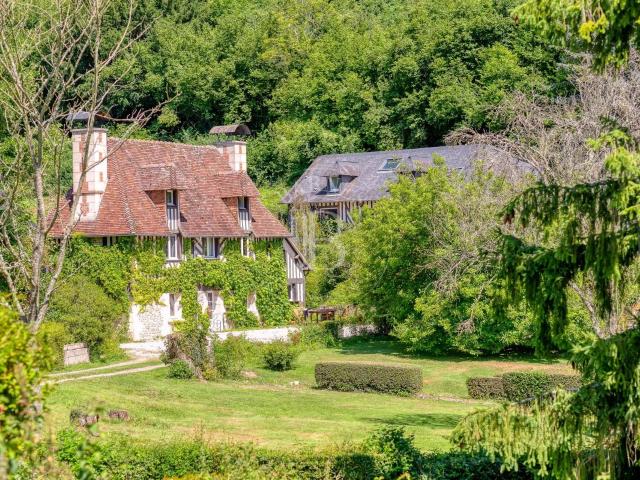 Ensemble normand de charme Secteur Pont L'Evêque 506m² Manerbe