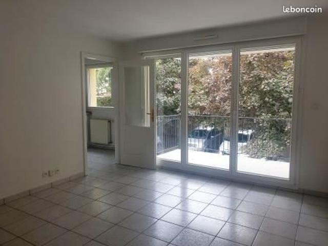ENSISHEIM, 2 pièces avec terrasse et garage