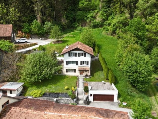 Entwicklungsgrundstück an guter Lage mit bestehendem Einfamilienhaus