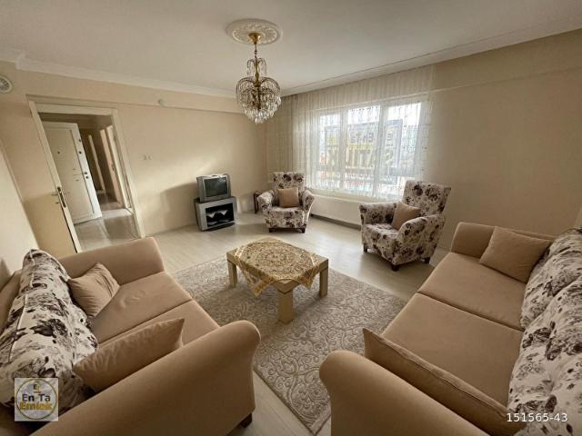 ENTA EMLAKTAN TRENE YAKIN MERLKEZİ YERDE EŞYALARIYLA BİRLİKTE SATILIK KATTA 3+1 ÇİFT BALKON DAİRE