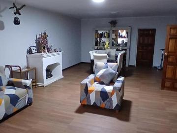 ENTA DE DEPARTAMENTO – SEGUNDO PISO EN ZONA COMERCIAL – AYACUCHO