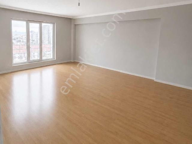 Şentepe Pamuklar'da Kiralık 4+1 E.banyolu Durak Yakını Daire