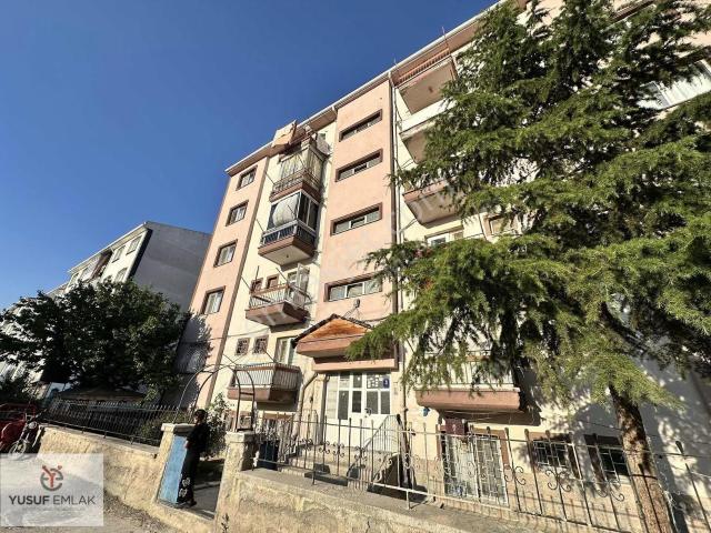 Şentepe'de Konya Yolunda Satılık Orta Kat 3+1