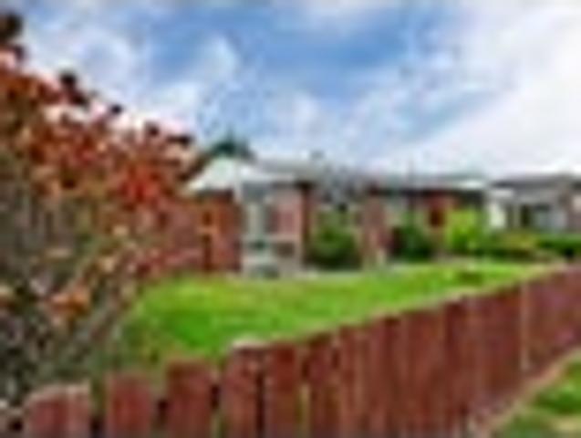 Enticing Townhouse