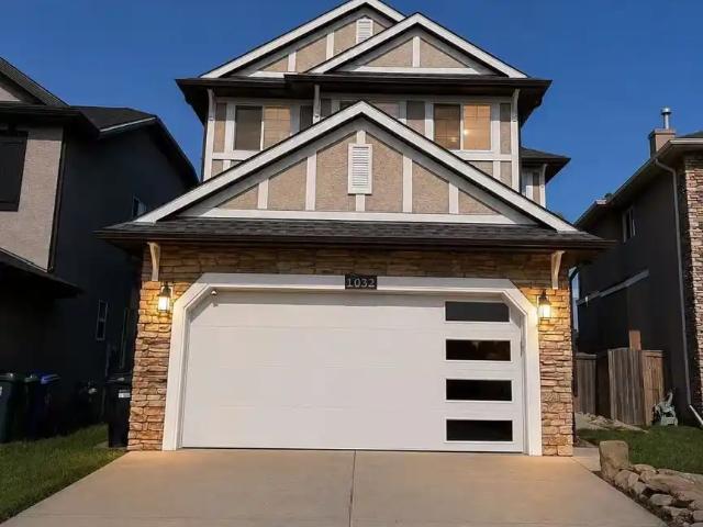 Entire renovated family home across from Blessed Marie Rose school $2,995