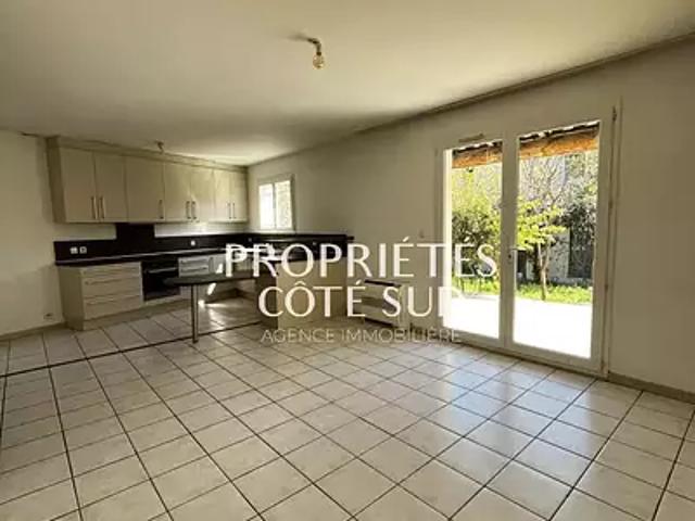 Entraigues sur la Sorgue 84320 Achat / Vente maison 4 pièces t4