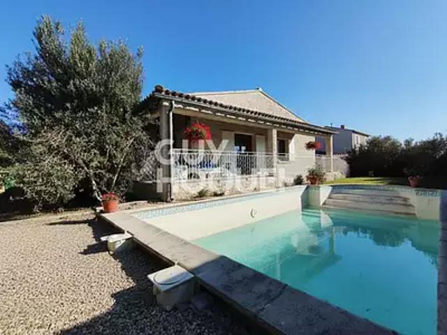 Entraigues sur la Sorgue 84320 Achat / Vente maison 5 pièces t5 au dernier étage