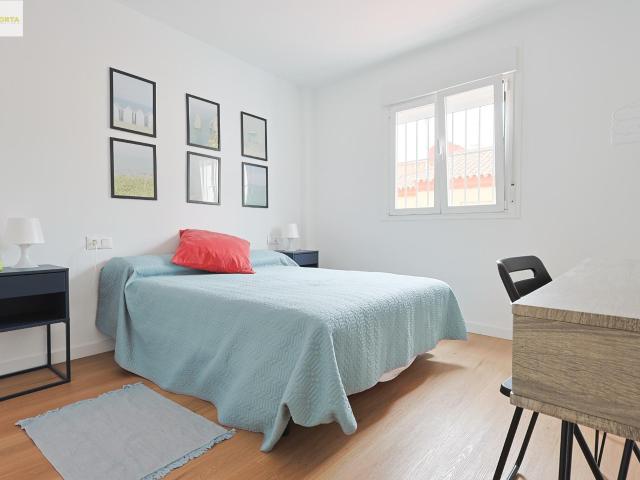 ENTRAR EN UNA VIVIENDA Y.