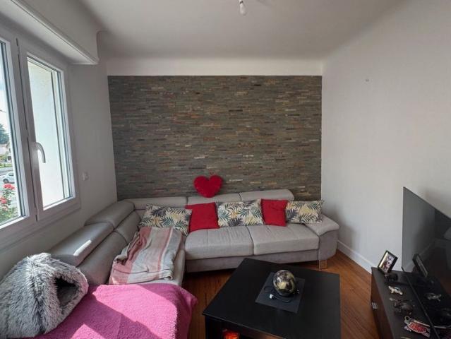 Entre UniversitÃ© et AllÃ©es de Morlaas, T4, sÃ©jour double, 2 chambres, balcon, Grand Garage