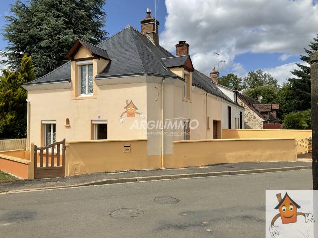 Entre BOULOIRE et CONNERRE Maison TBE