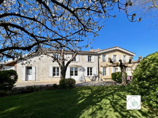 Entre Bourg et Pugnac 197m² Bourg