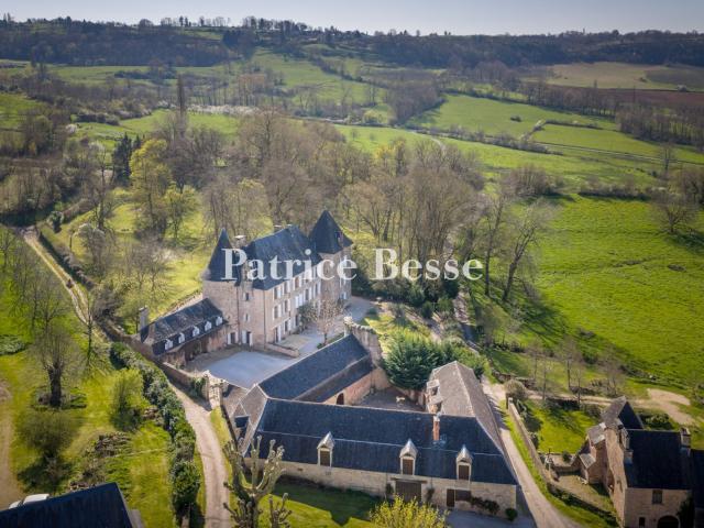 Entre Brive la Gaillarde et les contreforts du Périgord blan. 750m² Brive la Gaillarde