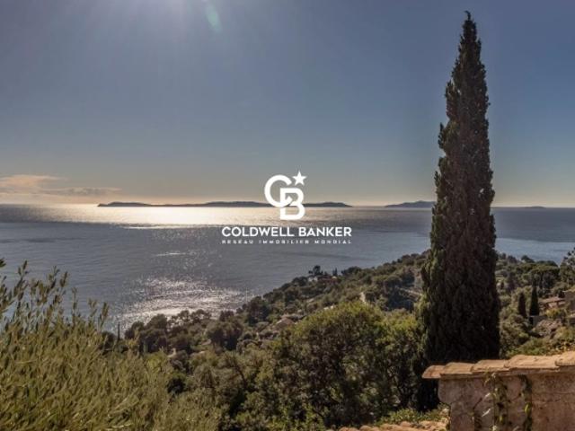 Entre ciel et mer, une villa de caractère à sublimer