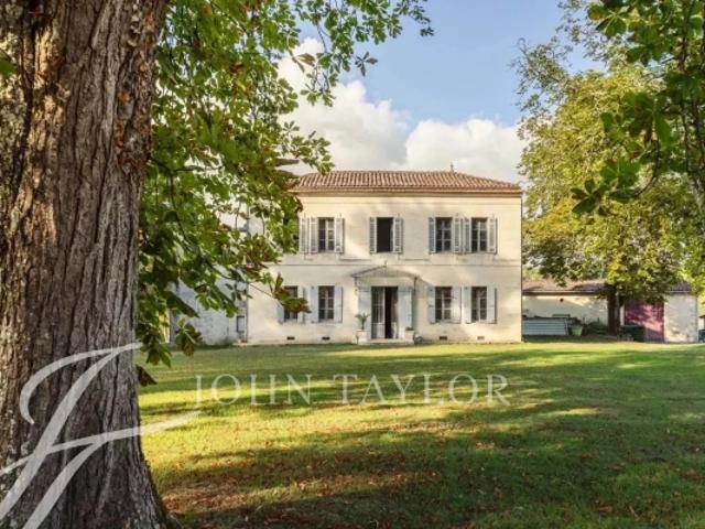 Entre deux Mers Domaine de charme 30ha John Taylor