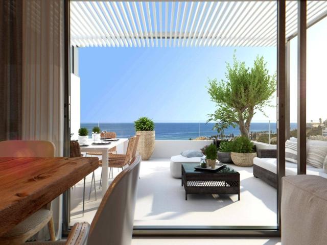 Entre el azul sereno del mar y la naturaleza de Casares, se. 135m² Casares