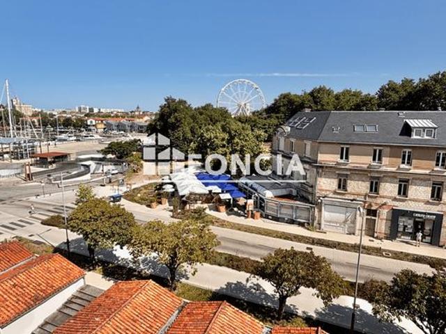 Entre la gare et le vieux port T3 au dernier étage avec ascenseur