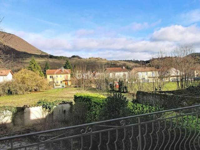 Entre Larzac et Cévennes. Maison de maître d'exception, vallée de la Dourbie NANT
