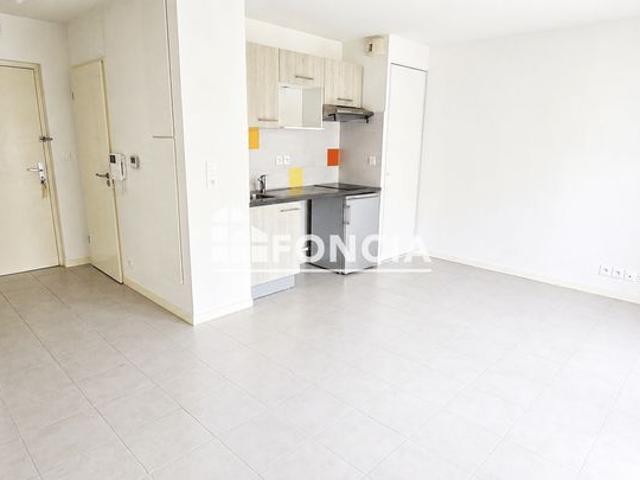Entre LARDENNES et PRADETTES APPARTEMENT T1 LIBRE