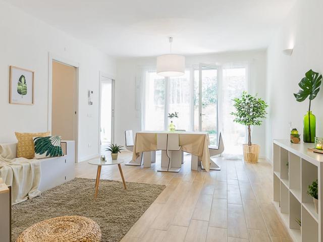 Entre le MÉTRO DEBOURG & JEAN JAURES Beau deux pièces 2 pièces, 45 m²