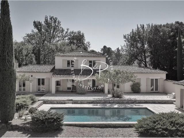 Entre Lorgues et Saint Antonin ? Villa provençale 4 chambres au