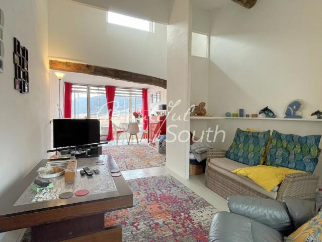 Entre Méditerranée et Pyrénées – Maison de village dans le S. 82m² Maury