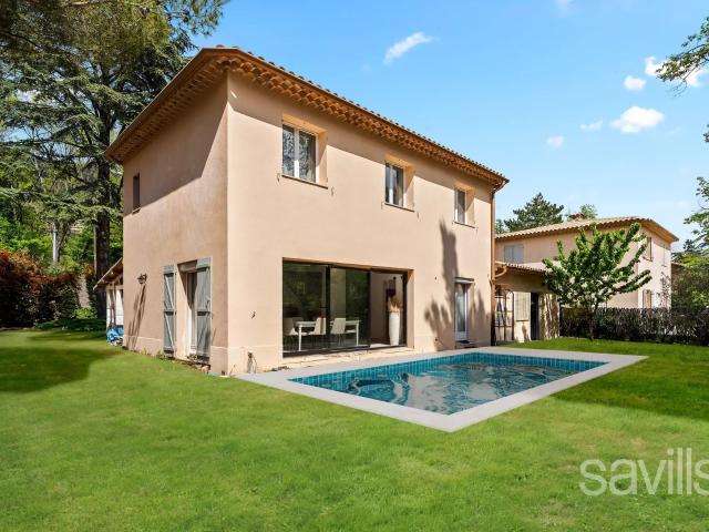 Entre mer et montagne, villa rénovée